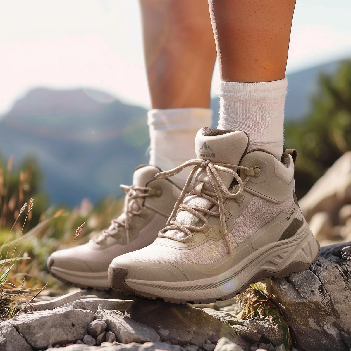 Lightweight Ankle Hiking Boots G786